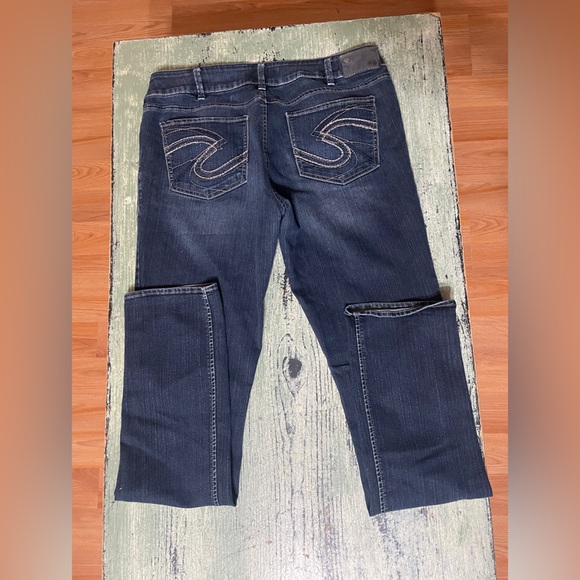 Silver Jean Co. ‘Suki’ Straight leg W33/L36 - Picture 4 of 10